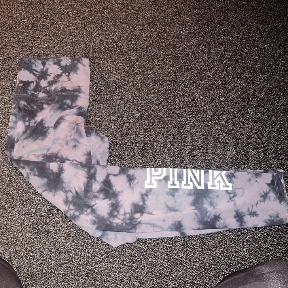 VS pink leggings